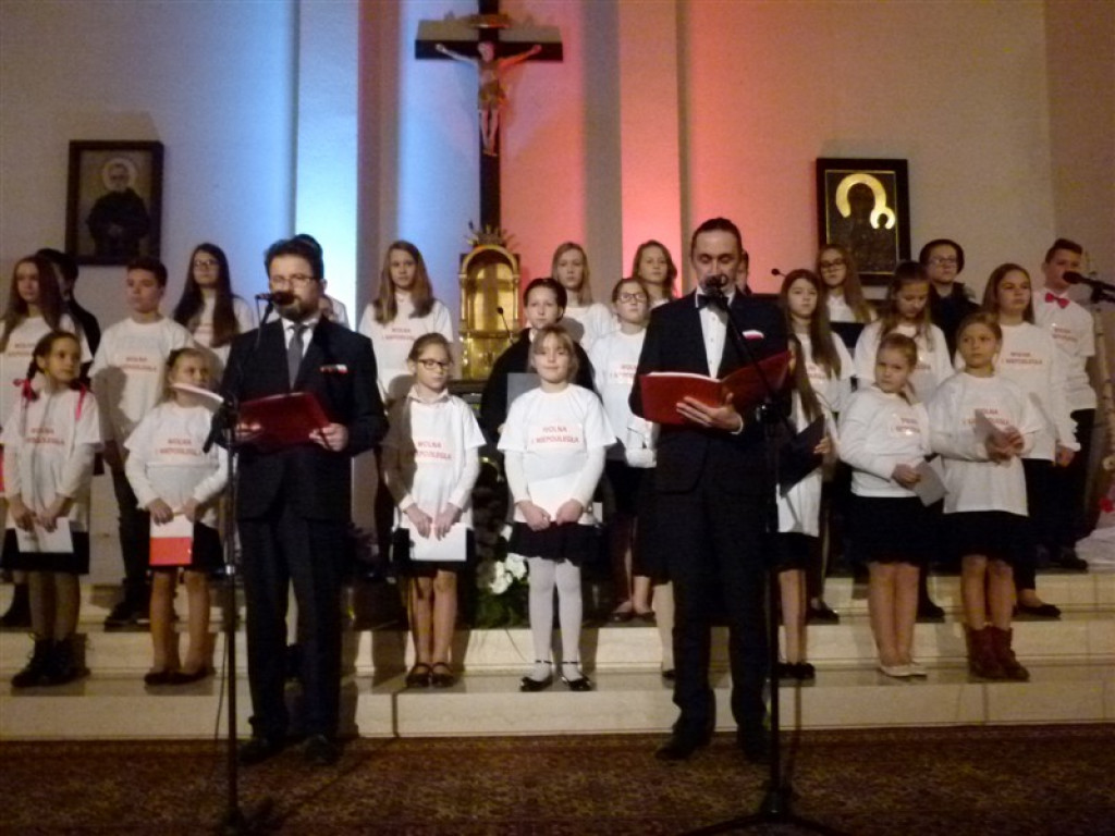 Wieczór poezji i pieśni patriotycznej w kościele św. Maksymiliana