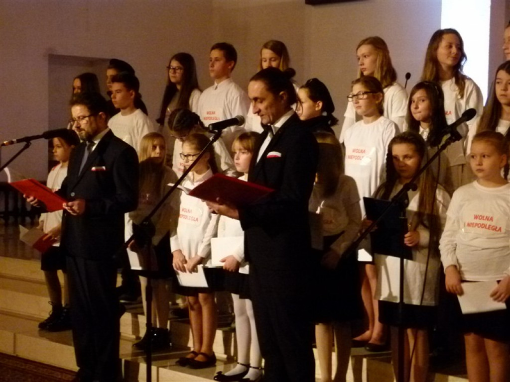 Wieczór poezji i pieśni patriotycznej w kościele św. Maksymiliana