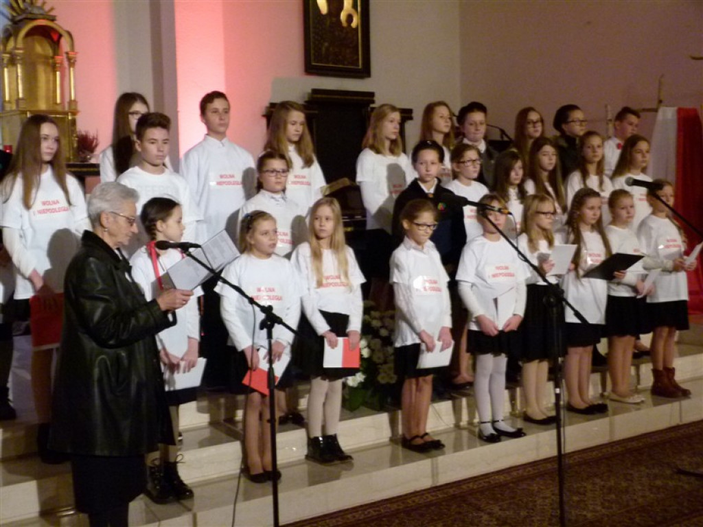 Wieczór poezji i pieśni patriotycznej w kościele św. Maksymiliana