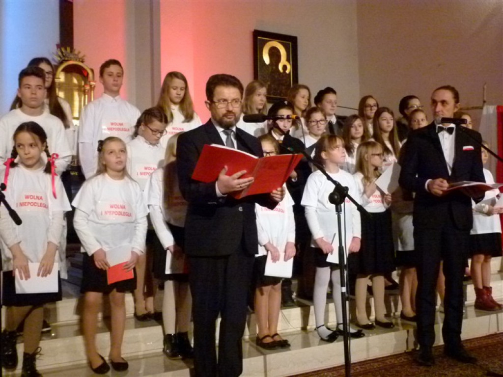 Wieczór poezji i pieśni patriotycznej w kościele św. Maksymiliana