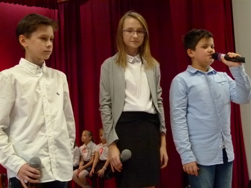 Akademia z okazji Święta Niepodległości w Domaniewicach