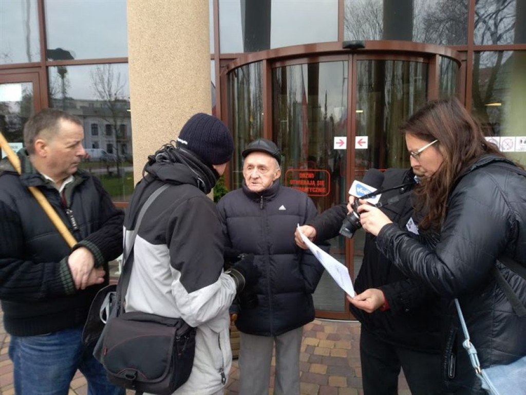 Kolejna pikieta przed sądem w Łowiczu