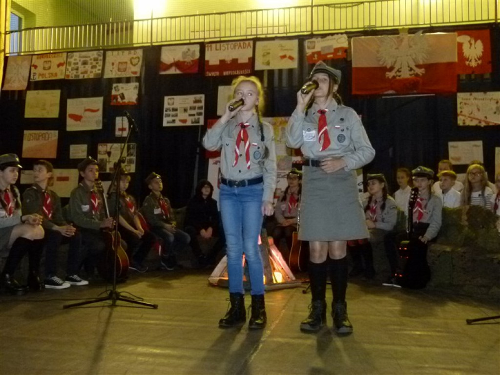 Patriotyczna wieczornica w Dmosinie