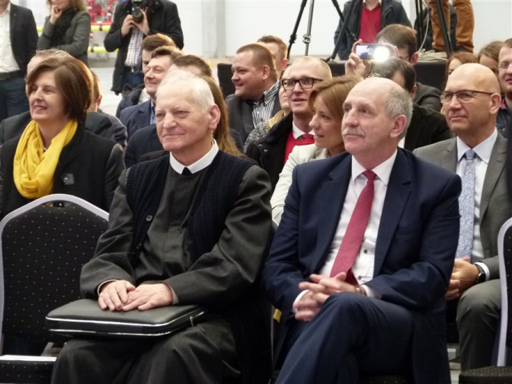 5 hektarów pod dachem - otwarto nowy magazyn w Kiełminie