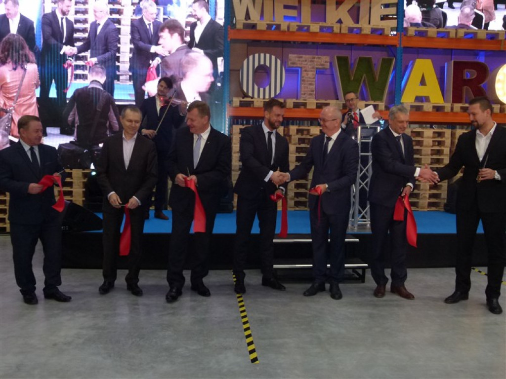 5 hektarów pod dachem - otwarto nowy magazyn w Kiełminie
