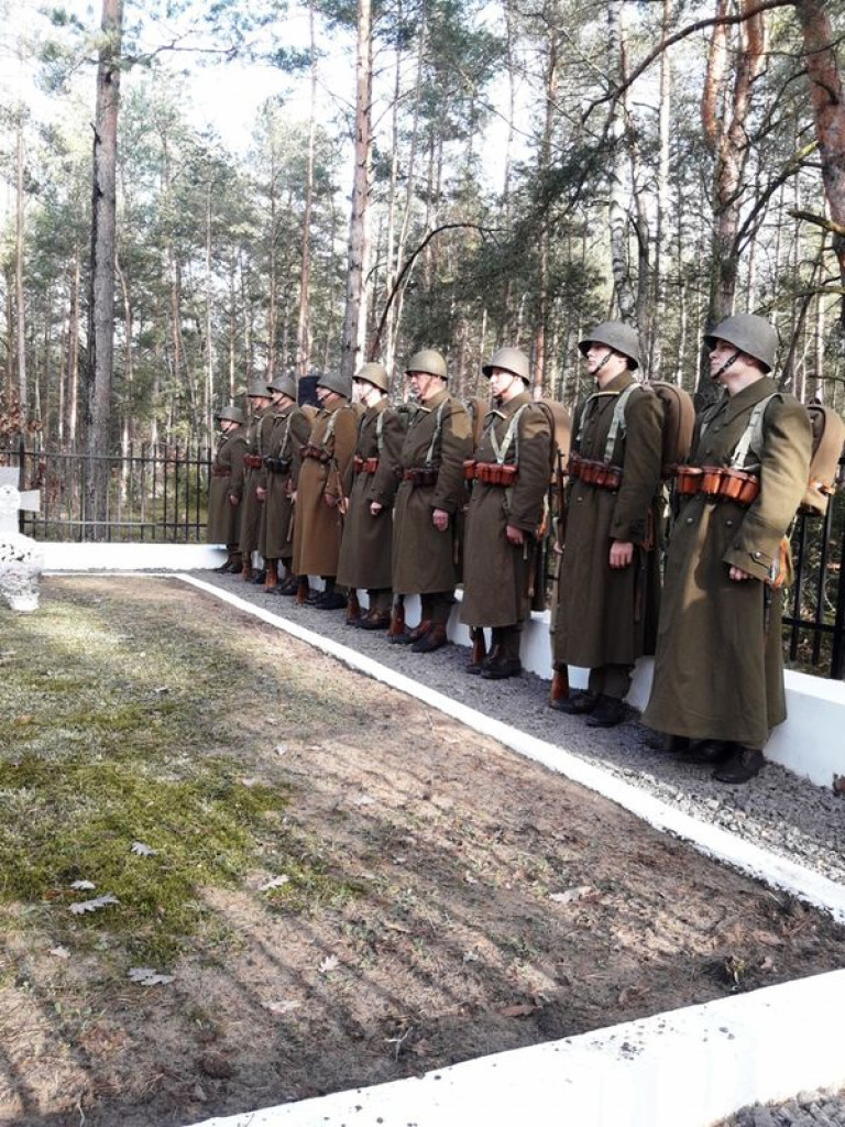 Oddali hołd żołnierzom września