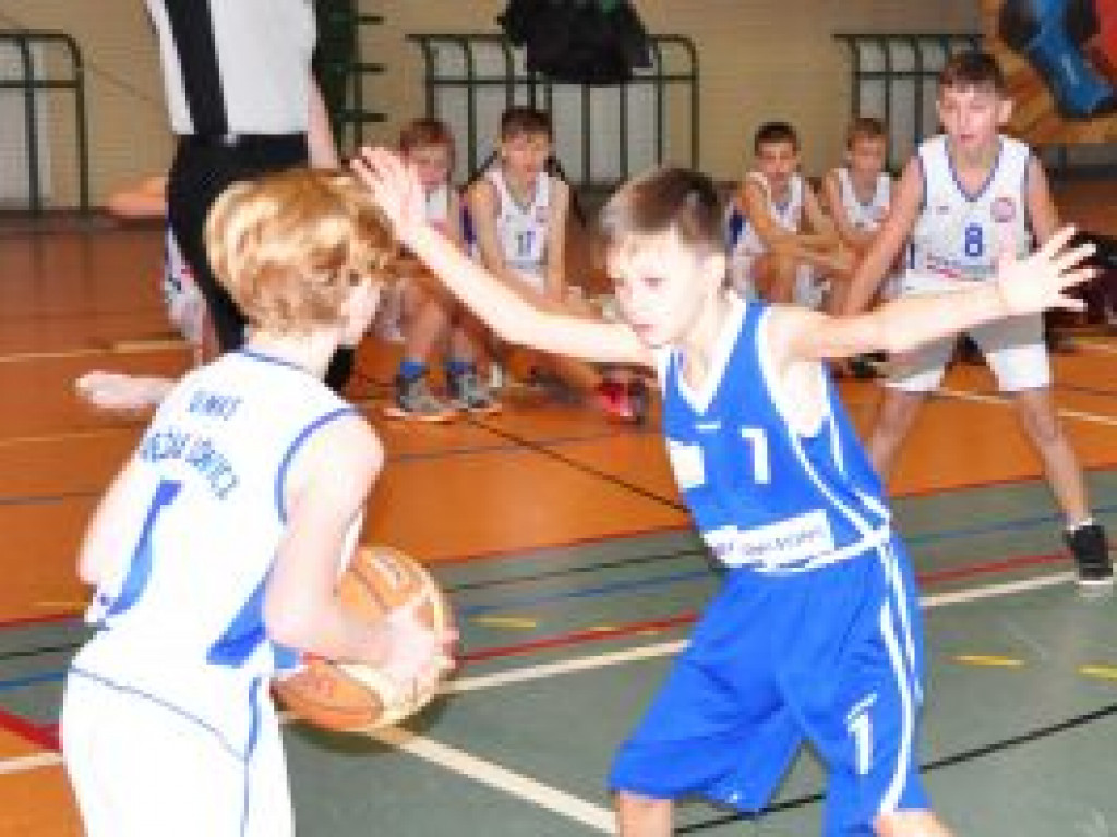 Księżak-2005 zdecydowanie pokonany przez Pro-Basket Kutno