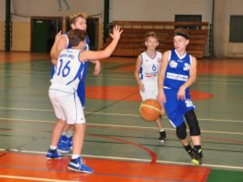 Księżak-2005 zdecydowanie pokonany przez Pro-Basket Kutno
