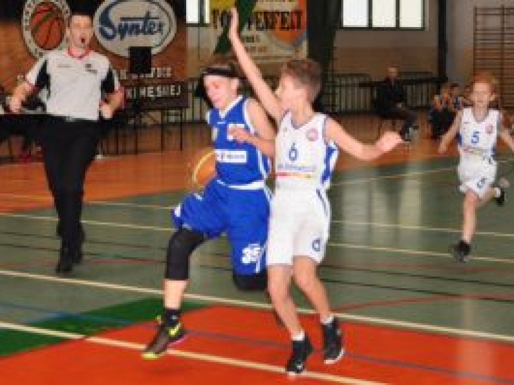 Księżak-2005 zdecydowanie pokonany przez Pro-Basket Kutno