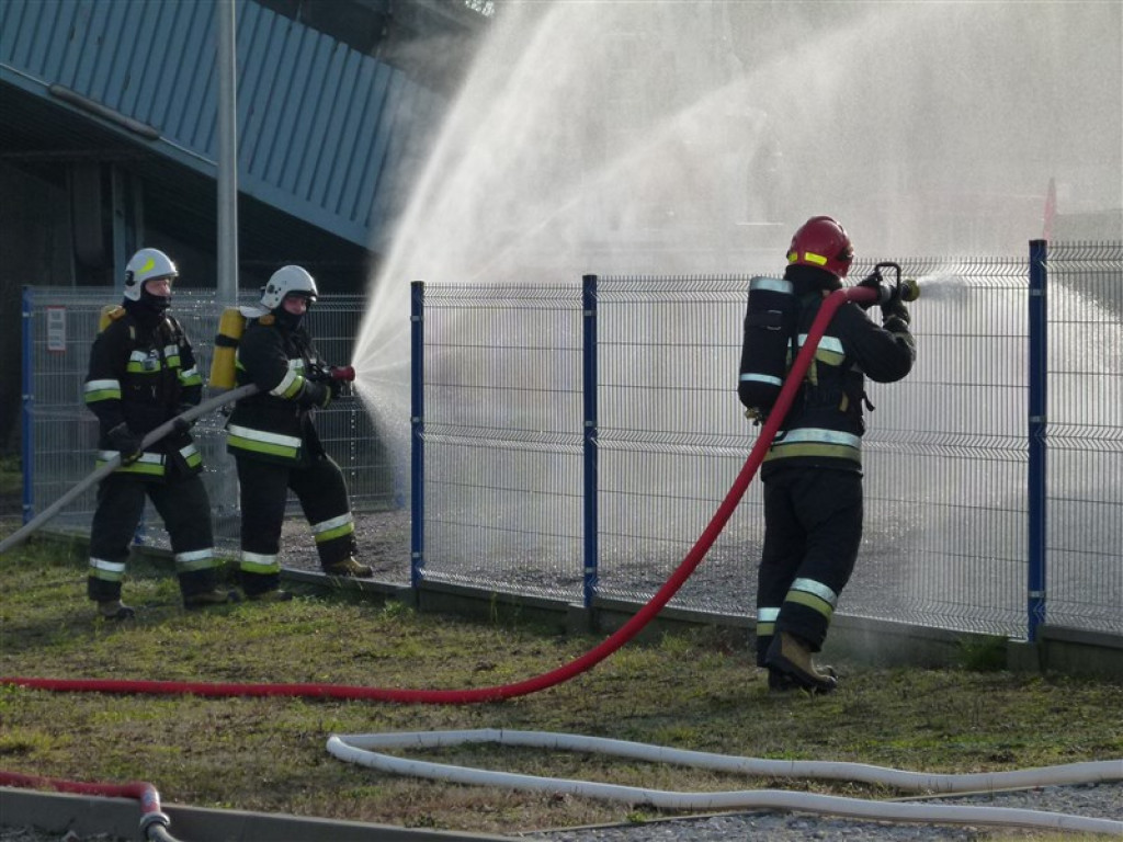 Strażackie ćwiczenia na Solanie w Głownie
