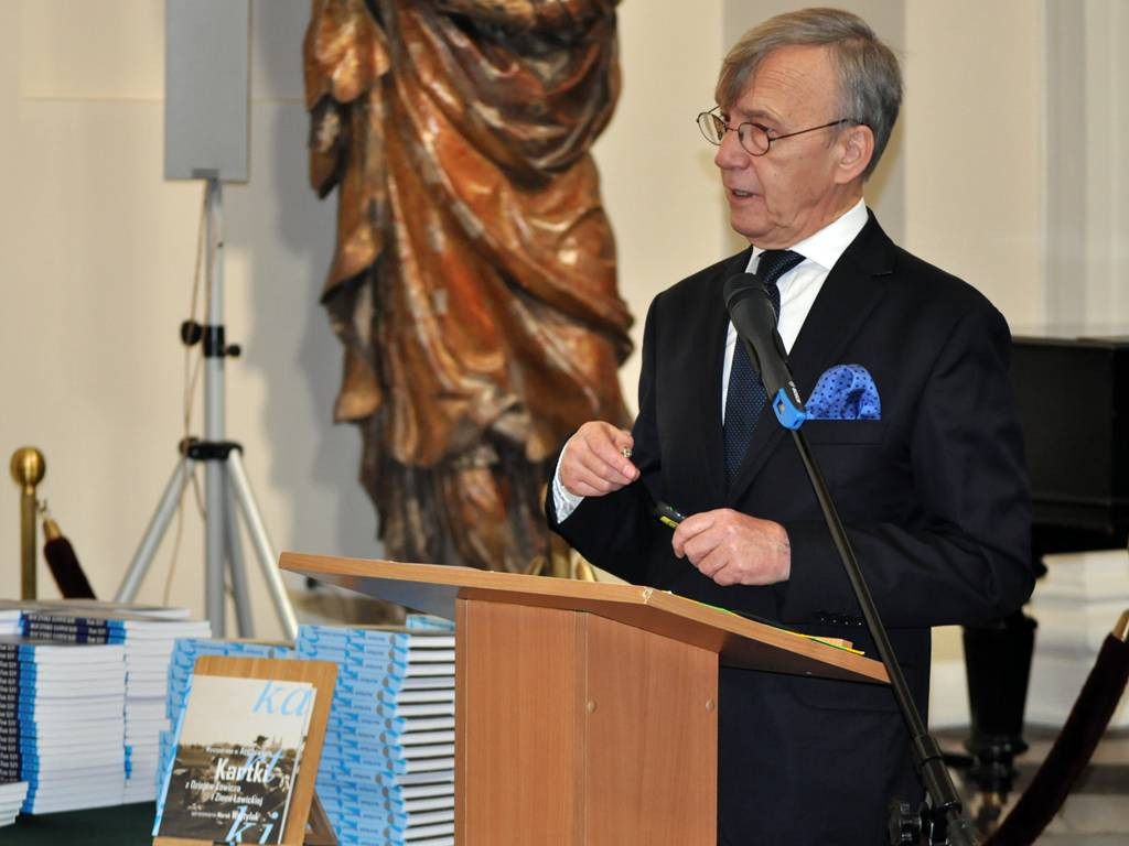Dwie ciekawe publikacje na 25-lecie Łowickiego Towarzystwa Przyjaciół Nauk
