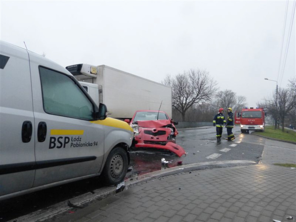 Wypadek na Warszawskiej. Ulica nieprzejezdna