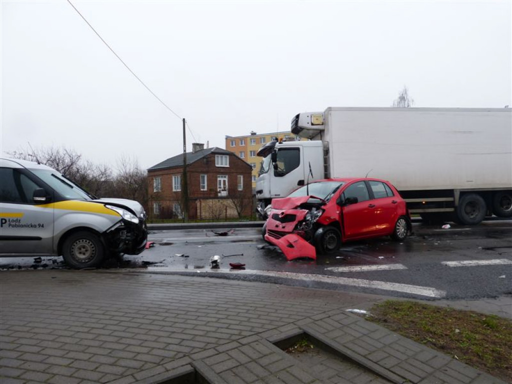 Wypadek na Warszawskiej. Ulica nieprzejezdna