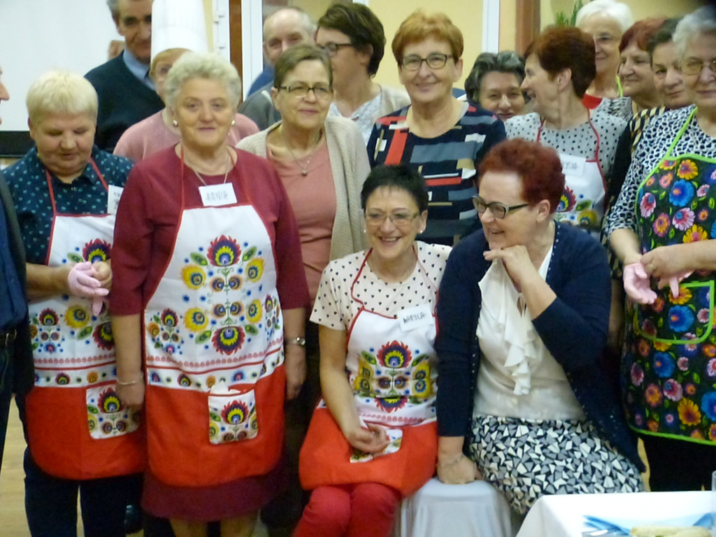 Seniorzy gotowali z mistrzem kuchni