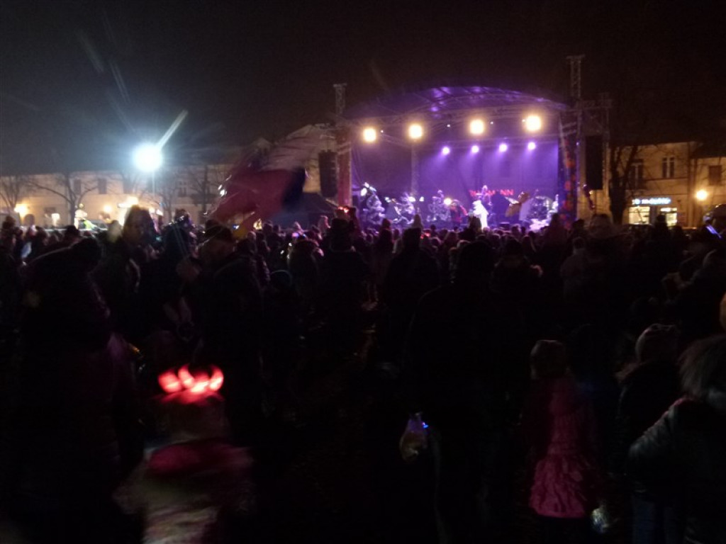 Choinka Miejska w Łowiczu [galeria zdjęć]