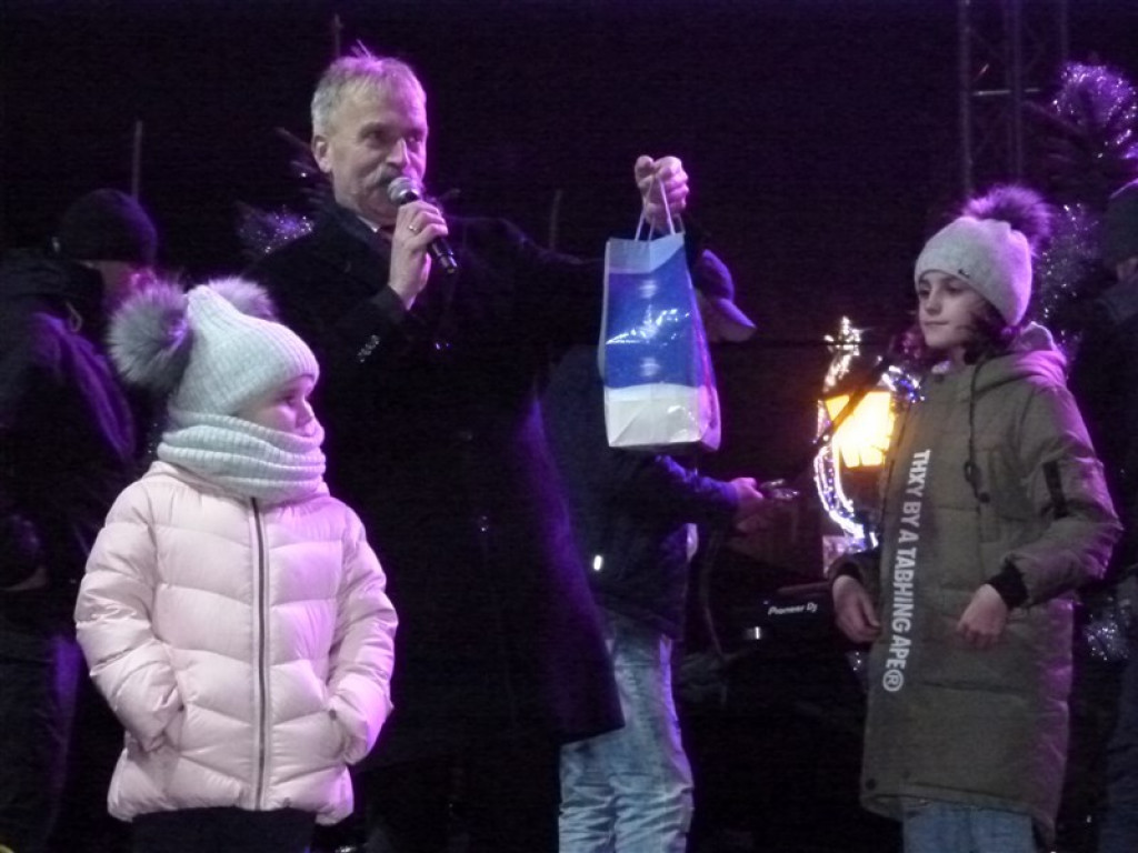 Choinka Miejska w Łowiczu [galeria zdjęć]