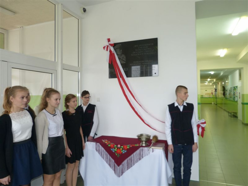 Pamiątkowa tablica w 150. rocznicę urodzin Józefa Piłsudskiego