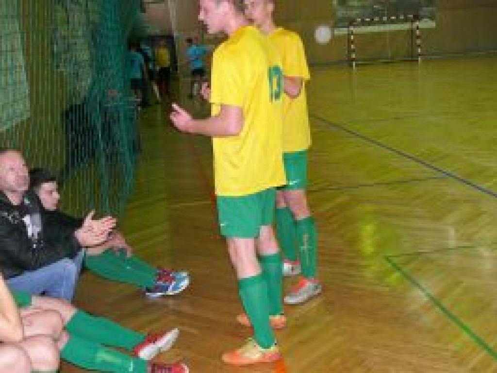 Zduńska Dąbrowa z kompletem zwycięstw