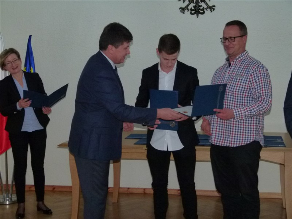 Władze Głowna doceniły najlepszych sportowców