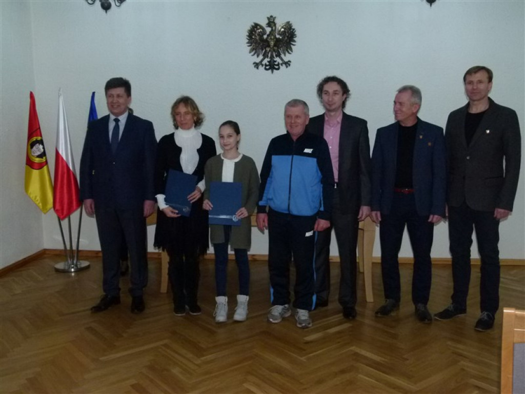 Władze Głowna doceniły najlepszych sportowców