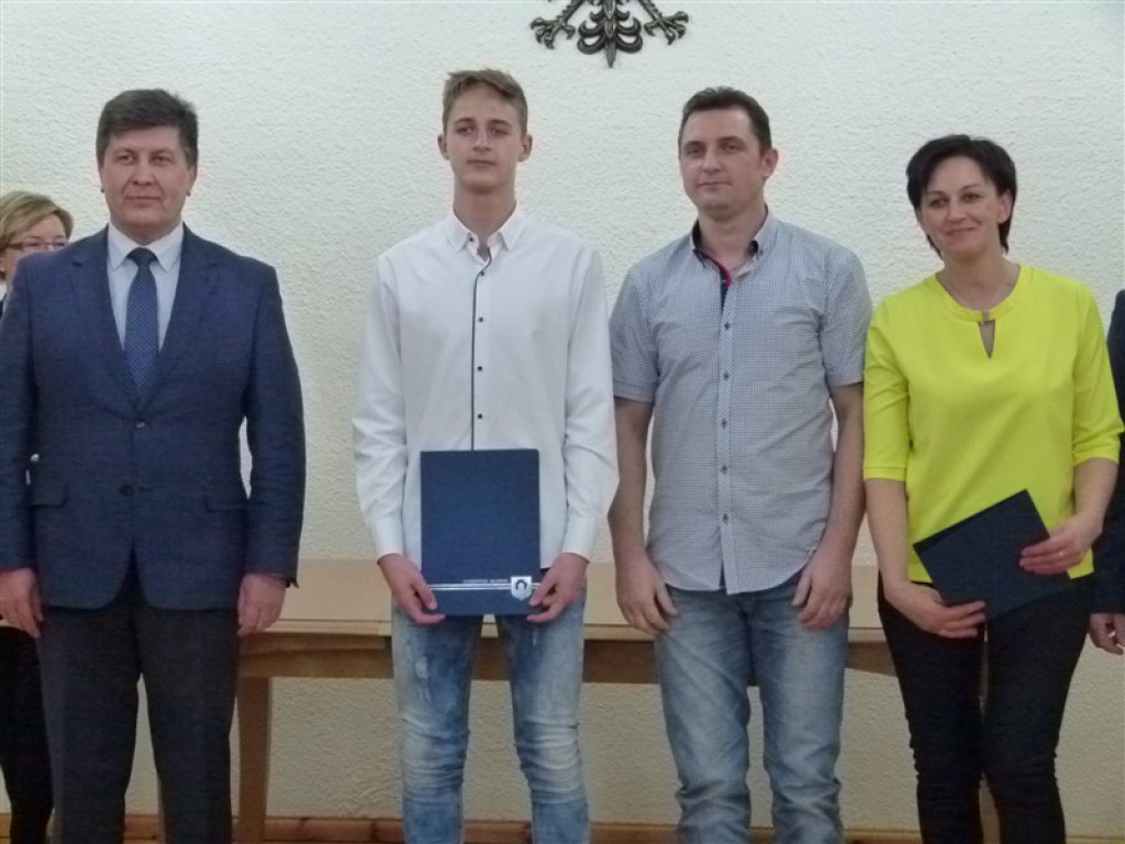 Władze Głowna doceniły najlepszych sportowców