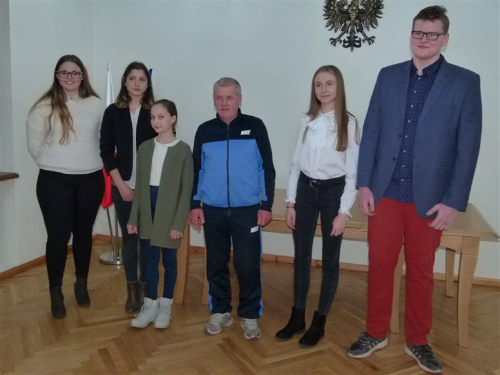 Władze Głowna doceniły najlepszych sportowców