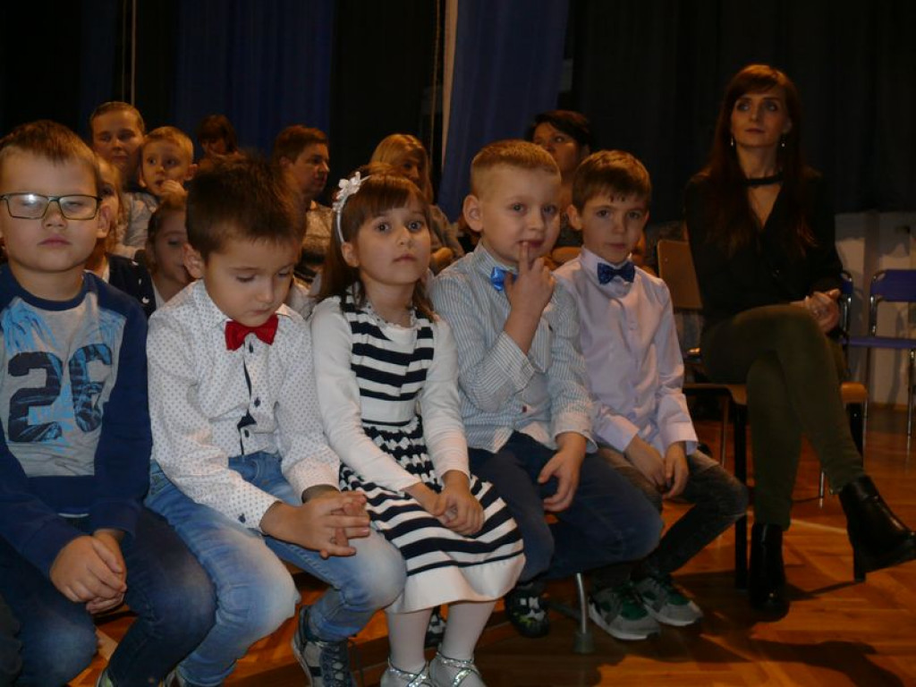 Jasełka i kiermasz w nieborowskiej szkole
