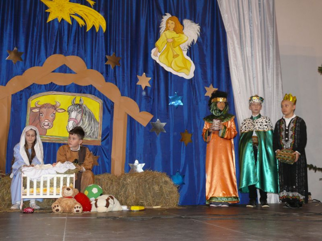 Jasełka i kiermasz w nieborowskiej szkole