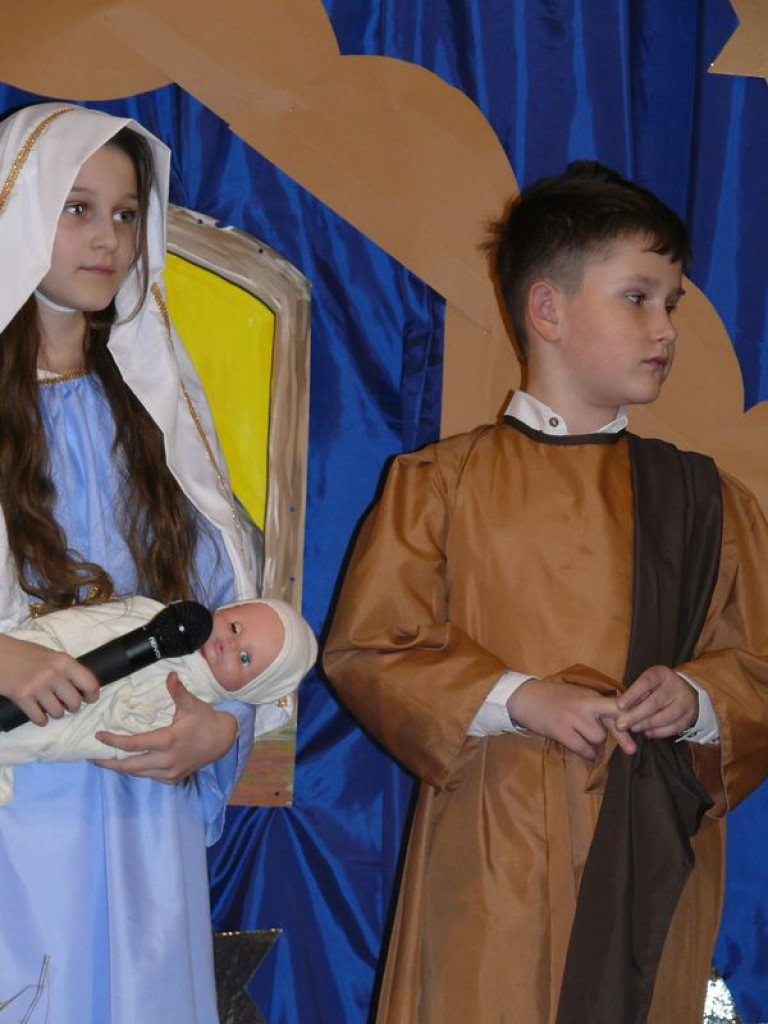 Jasełka i kiermasz w nieborowskiej szkole