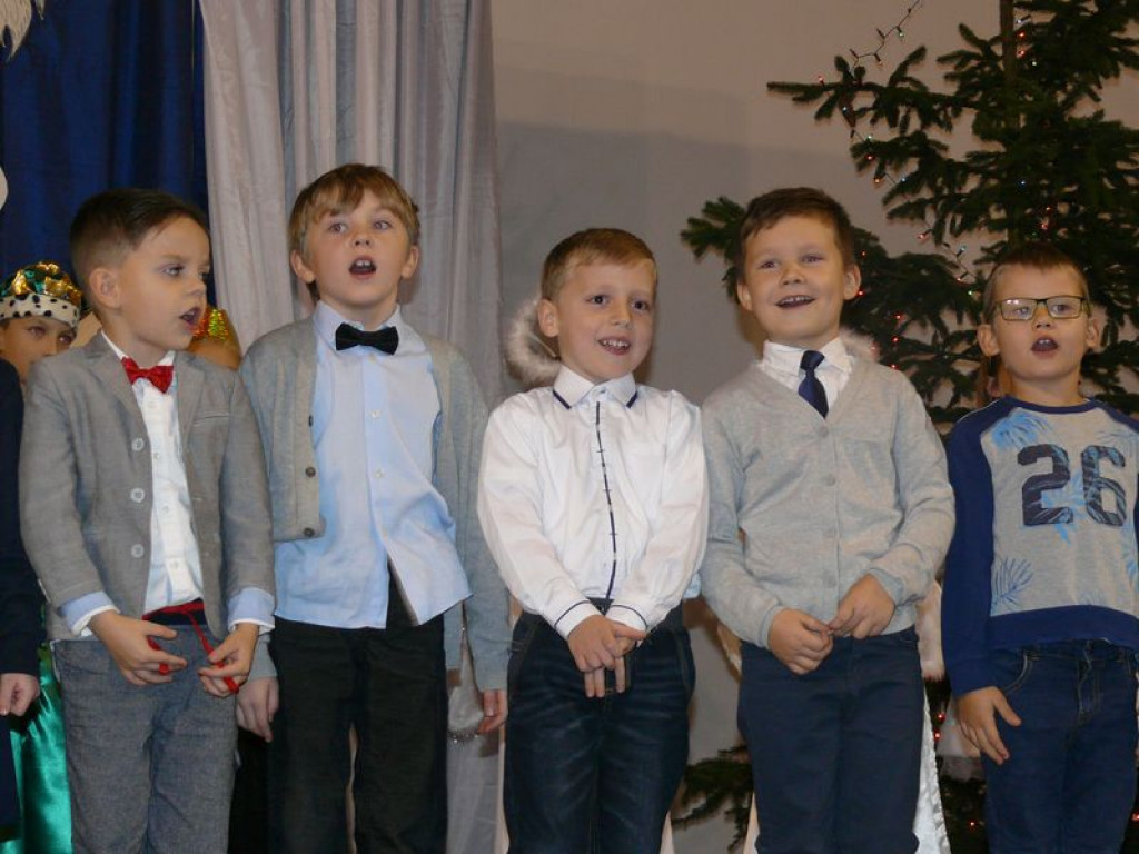 Jasełka i kiermasz w nieborowskiej szkole