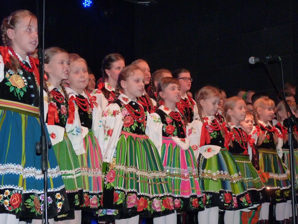 Kolędowanie z Koderkami przy pełnej sali