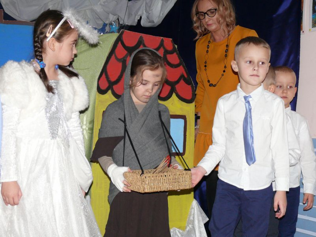 Zamiast jasełek Dziewczynka z zapałkami