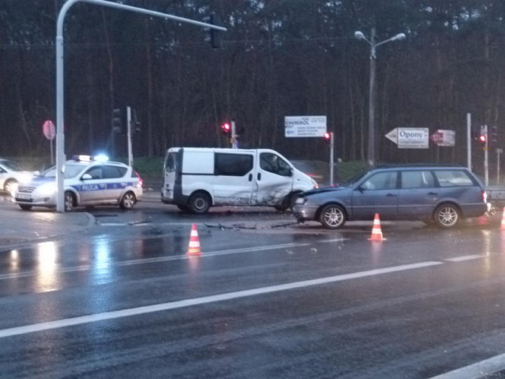 Zderzenie na skrzyżowaniu w Głownie