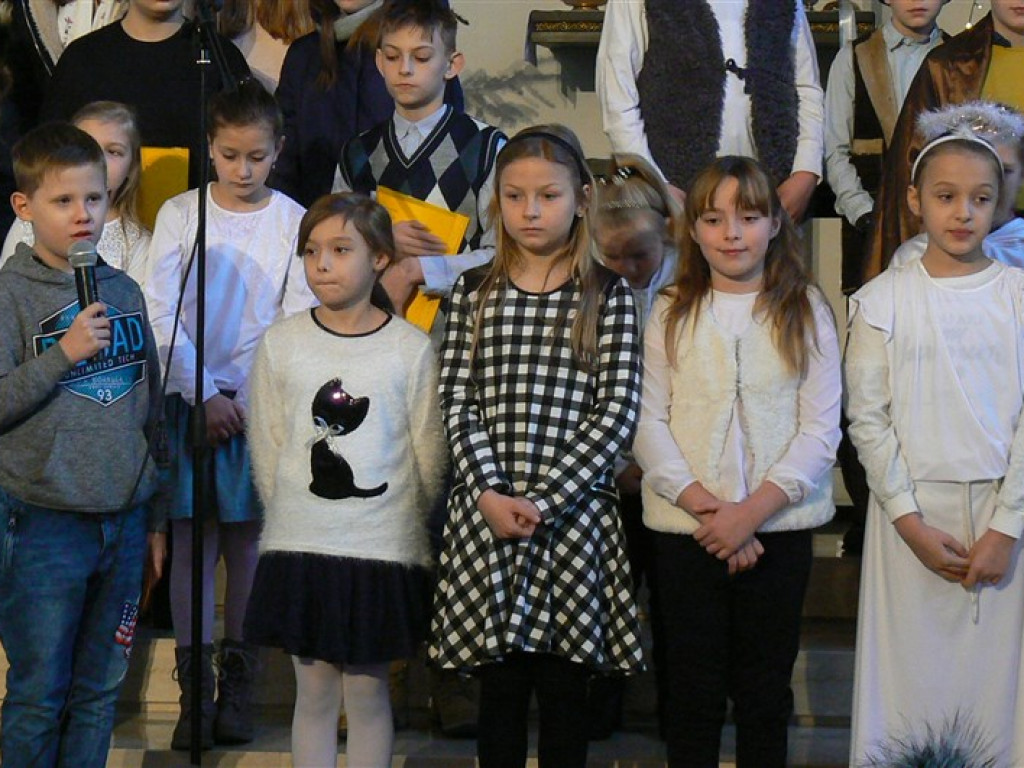 Piękne jasełka głowieńskiej Trójki [galeria zdjęć]