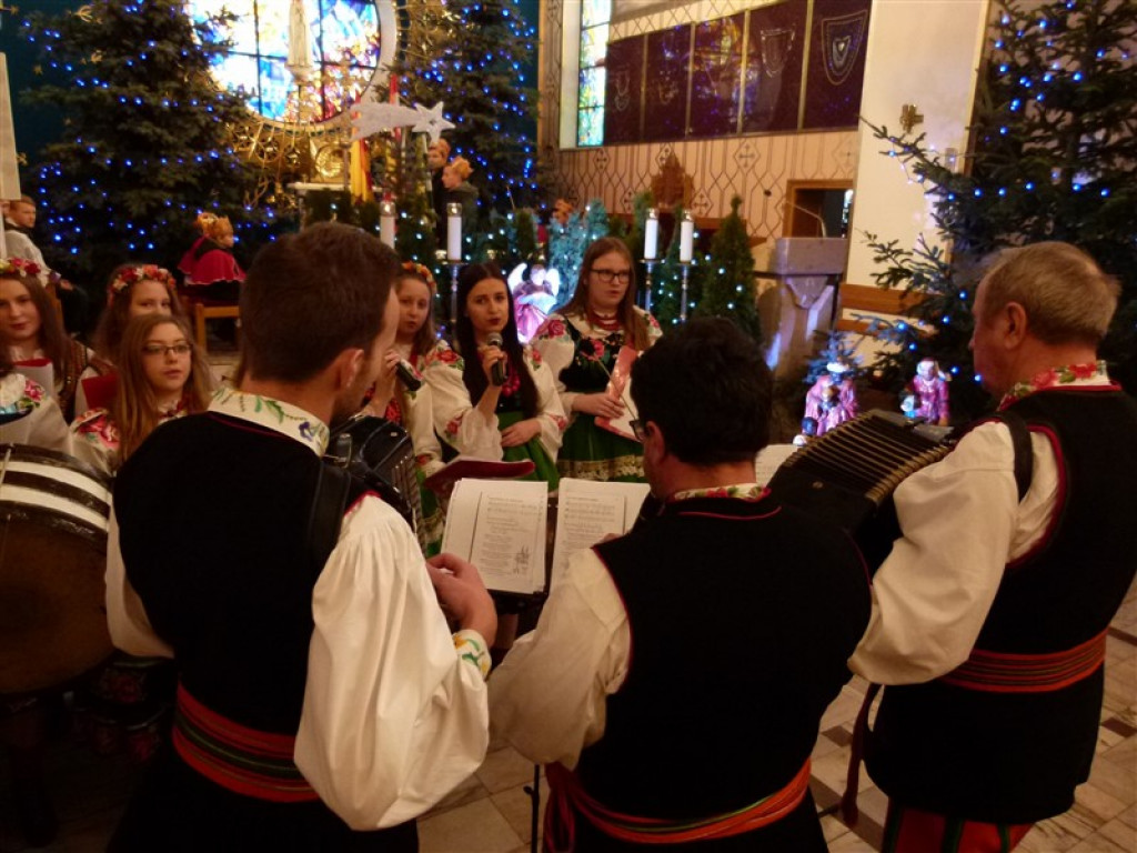 Orszaki Trzech Króli w Mąkolicach i Głownie