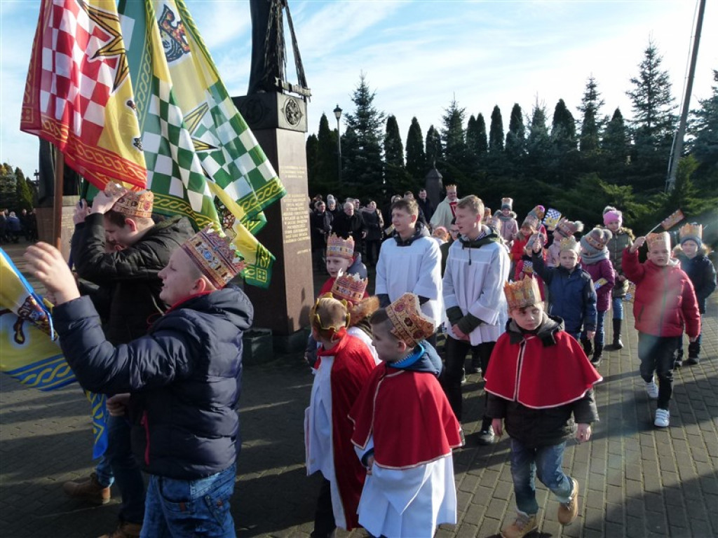 Orszaki Trzech Króli w Mąkolicach i Głownie
