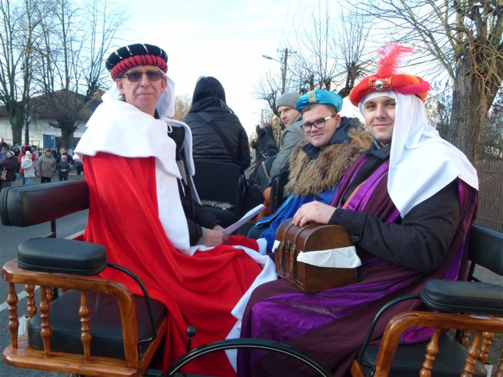 Orszaki Trzech Króli w Mąkolicach i Głownie