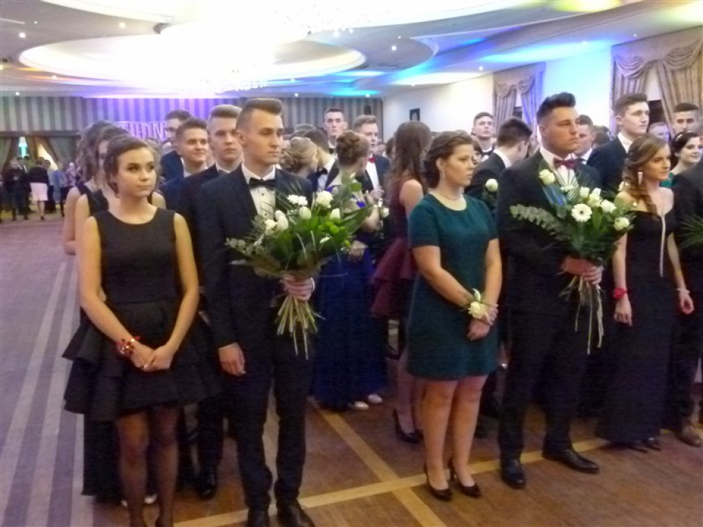 Uczniowie ZSP nr 4 bawią się w Woli Gosławskiej