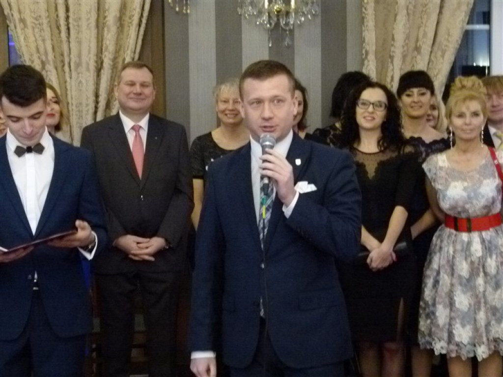Uczniowie ZSP nr 4 bawią się w Woli Gosławskiej