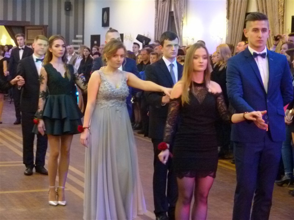 Uczniowie ZSP nr 4 bawią się w Woli Gosławskiej