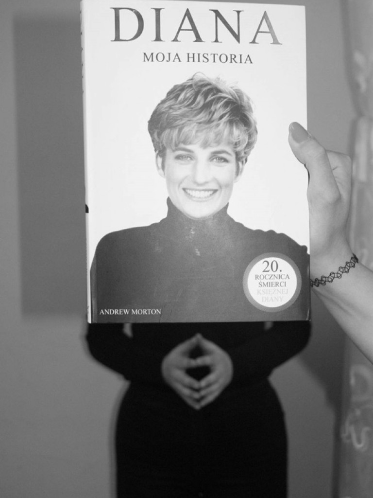 Ubierz się w książkę - czyli sleeveface w Chełmonie