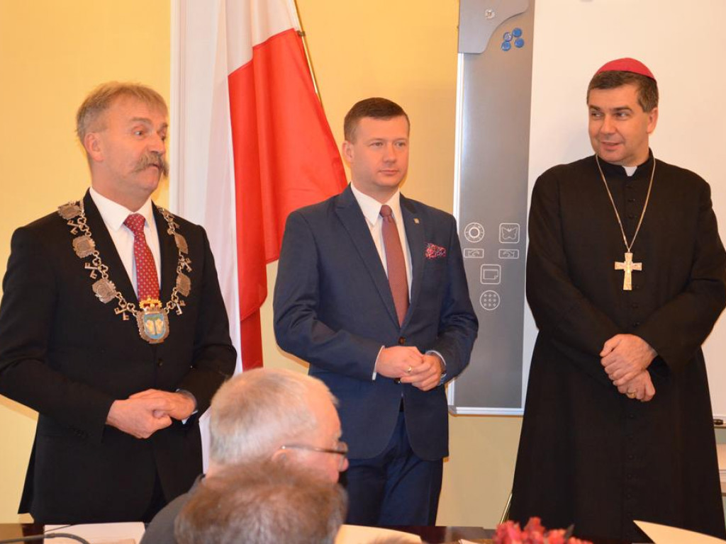 Złote Gody ośmiu par małżeńskich