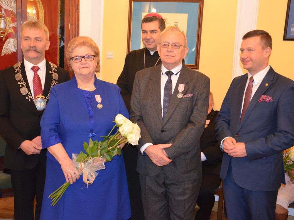 Złote Gody ośmiu par małżeńskich