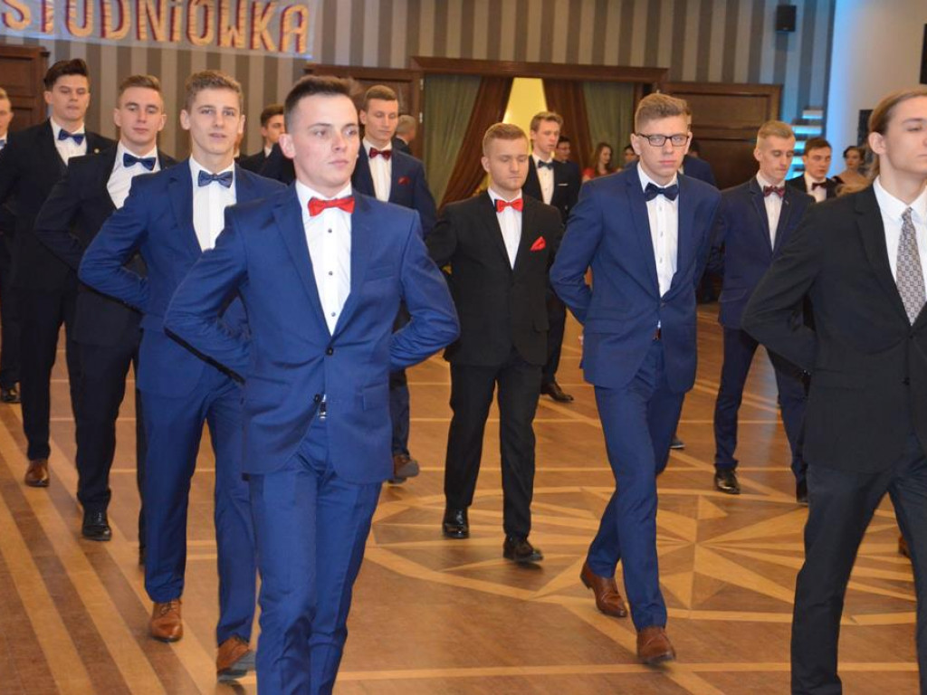 Studniówka I Liceum Ogólnokształcącego w Łowiczu - zdjęcia