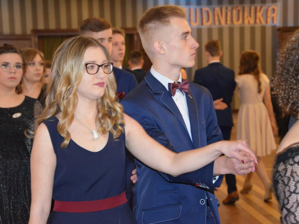 Studniówka I Liceum Ogólnokształcącego w Łowiczu - zdjęcia