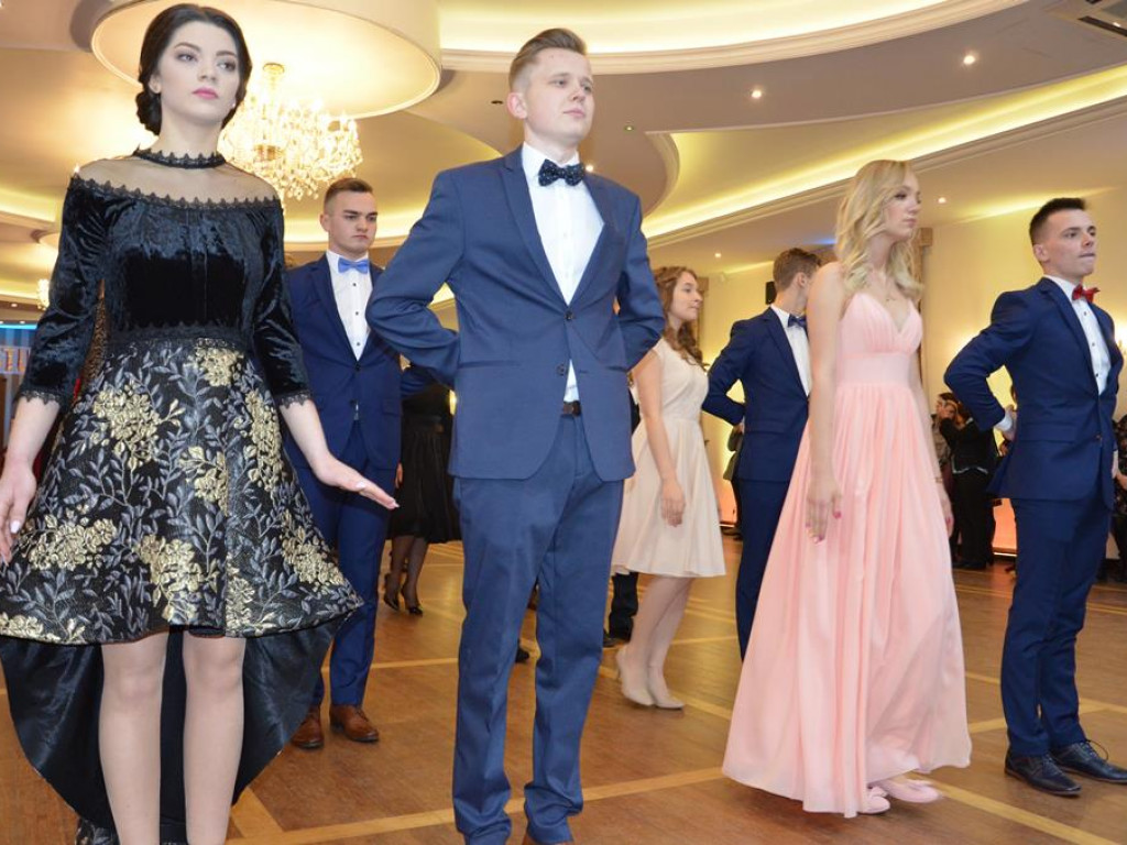 Studniówka I Liceum Ogólnokształcącego w Łowiczu - zdjęcia