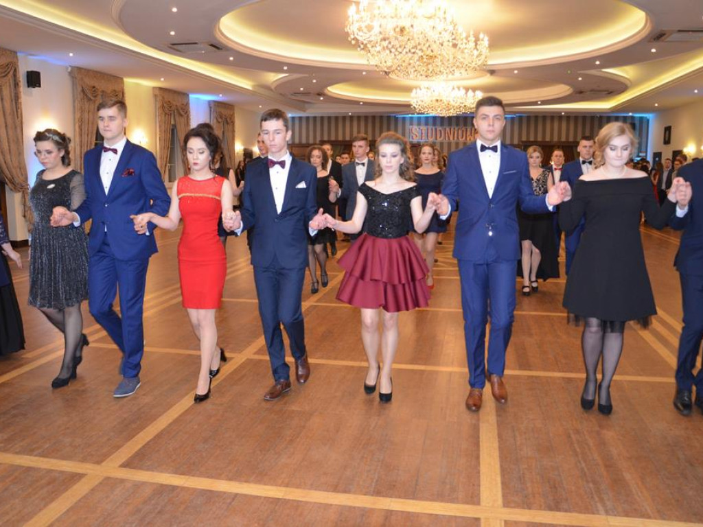 Studniówka I Liceum Ogólnokształcącego w Łowiczu - zdjęcia