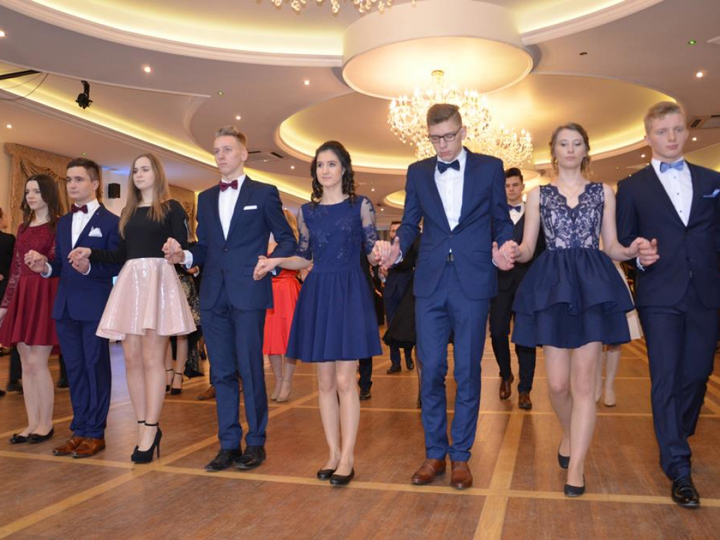 Studniówka I Liceum Ogólnokształcącego w Łowiczu - zdjęcia