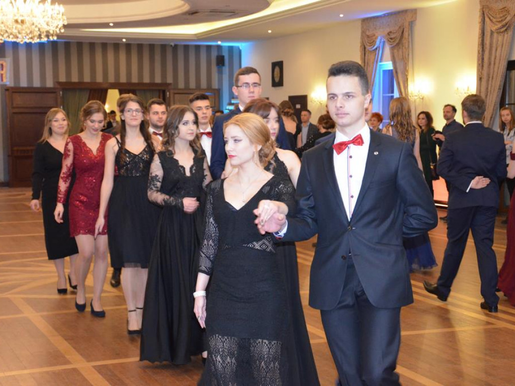 Studniówka I Liceum Ogólnokształcącego w Łowiczu - zdjęcia