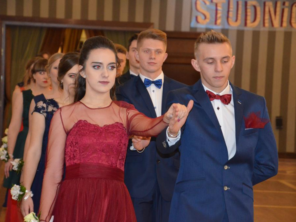 Studniówka I Liceum Ogólnokształcącego w Łowiczu - zdjęcia